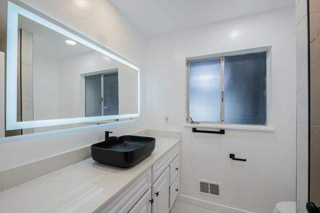 114 Iris Drive, Salinas CA: https://media.crmls.org/mediaz/486fbc7c-9bd4-4079-b9b5-6abb093cf338.jpg