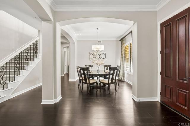 Detail Gallery Image 11 of 68 For 14773 via Bettona, San Diego,  CA 92127 - 4 Beds | 4/1 Baths