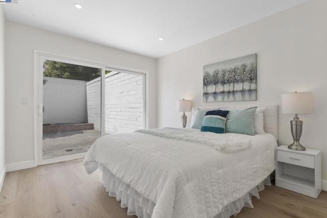 3501 Lake Ontario Dr, Fremont CA: https://media.crmls.org/mediaz/4873cea8-4fa1-42ca-a6e6-670fd21e02fc.jpg