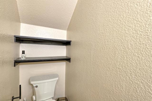 482 S Willard Avenue, San Jose CA: https://media.crmls.org/mediaz/48741af0-d70d-4b53-9d77-54d474b71896.jpg