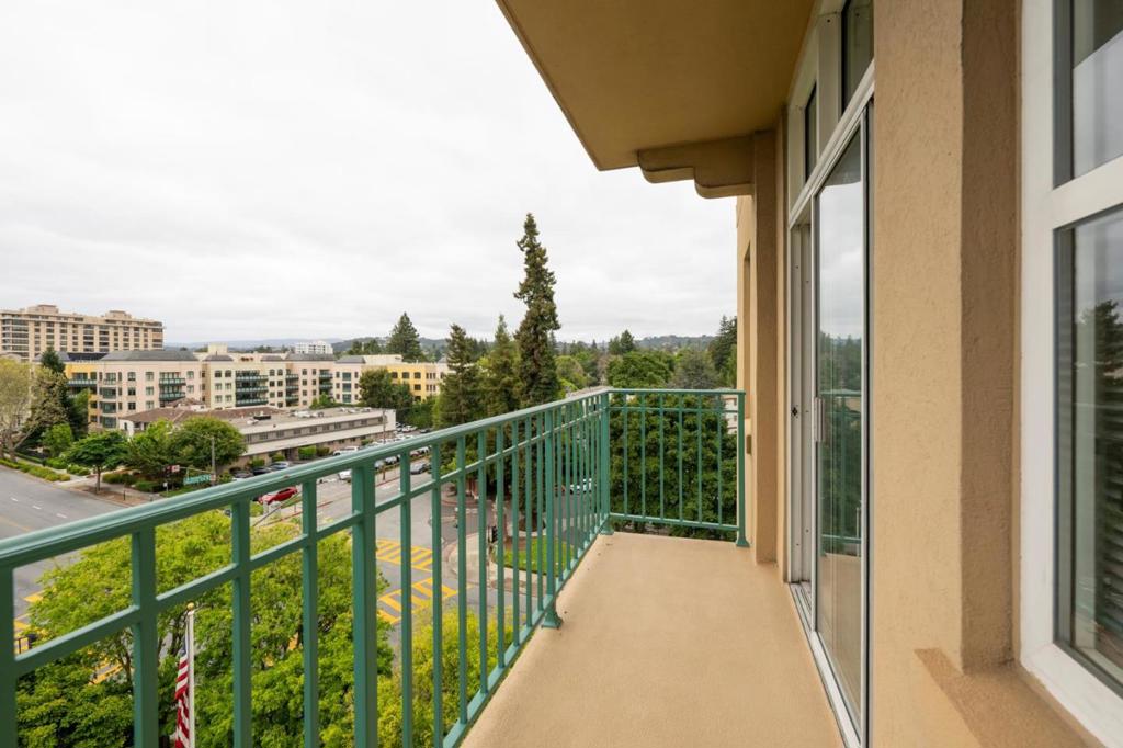 1 Baldwin Avenue #616