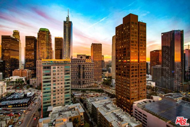 1100 Wilshire Boulevard, Los Angeles CA: https://media.crmls.org/mediaz/48745735-9e00-490b-a5dd-d4f6c3217e8c.jpg