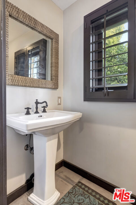 MLS #25527286 image #50