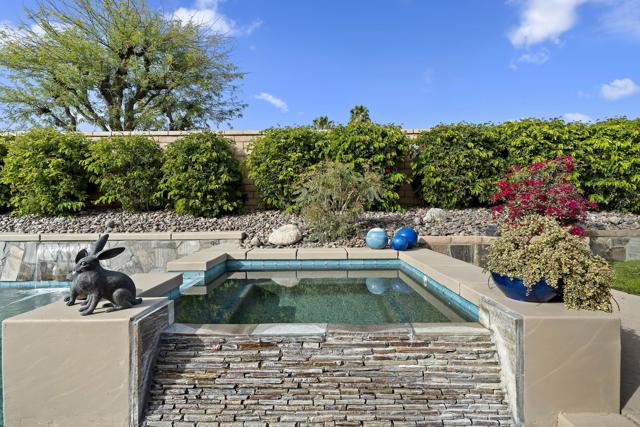 50 Toscana E Way, Rancho Mirage CA: https://media.crmls.org/mediaz/4877b6fb-06e6-406f-90ad-170a71b24272.jpg