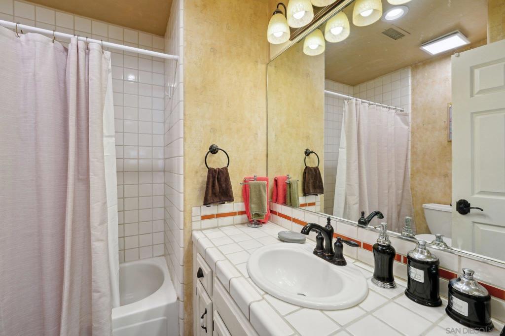 MLS #250019494SD image #16