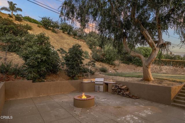 872 Via Arroyo, Ventura CA: https://media.crmls.org/mediaz/4879fe6f-8dde-46b0-9809-22033b8f5455.jpg