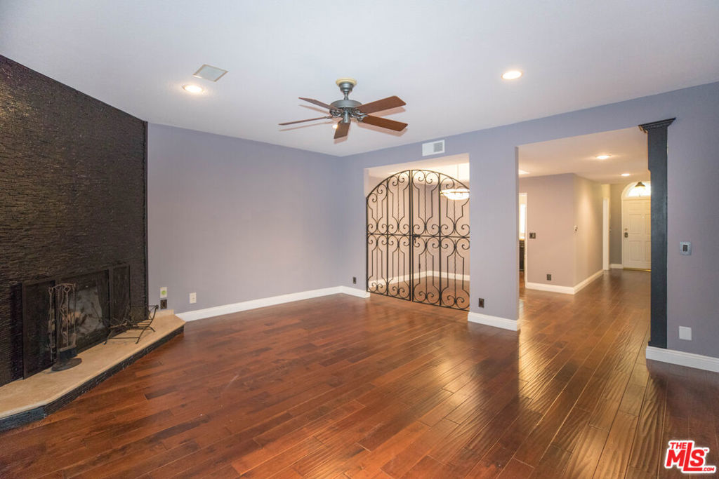 4355 Ventura Canyon Avenue #103