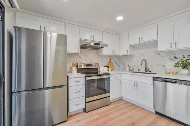 843 Juno Lane, Foster City CA: https://media.crmls.org/mediaz/487b6fe5-1bc2-4bc2-b6d1-9f9cf0907ad1.jpg
