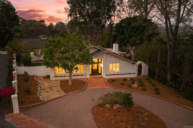 603 Sereno View Road, Encinitas CA: https://media.crmls.org/mediaz/487b779e-ede9-4397-8ac8-3af760adc048.jpg