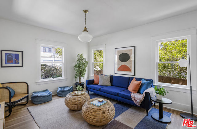 5928 Meridian Street, Los Angeles CA: https://media.crmls.org/mediaz/487cd2b1-ef5b-42d2-a042-e3efb493e030.jpg