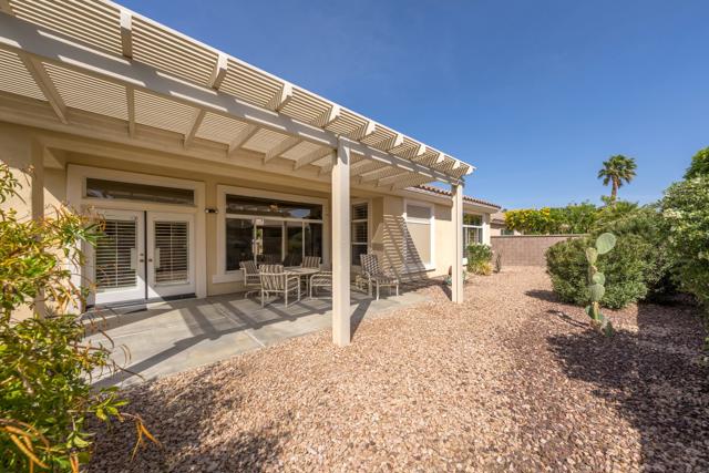 78270 Quail Run, Palm Desert CA: https://media.crmls.org/mediaz/487cf1b2-d5e7-44b6-89d0-15a3ff402552.jpg
