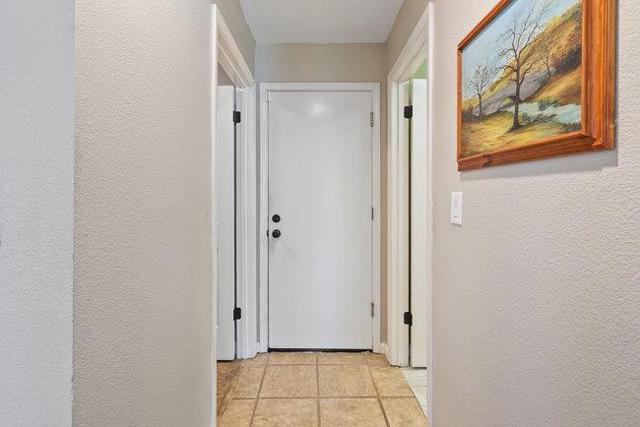 1980 Ponderosa Court, Hollister CA: https://media.crmls.org/mediaz/487dbbaf-ee1e-4689-8d24-e21fd15bbbac.jpg