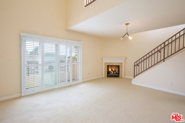 11355 MISSOURI Avenue, Los Angeles CA: https://media.crmls.org/mediaz/487df819-7c43-4ad4-8e7a-e58b8a730f26.jpg