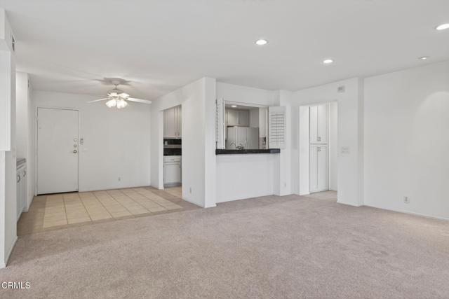 Detail Gallery Image 37 of 62 For 1943 San Tropez Cir, Oxnard,  CA 93035 - 2 Beds | 2 Baths