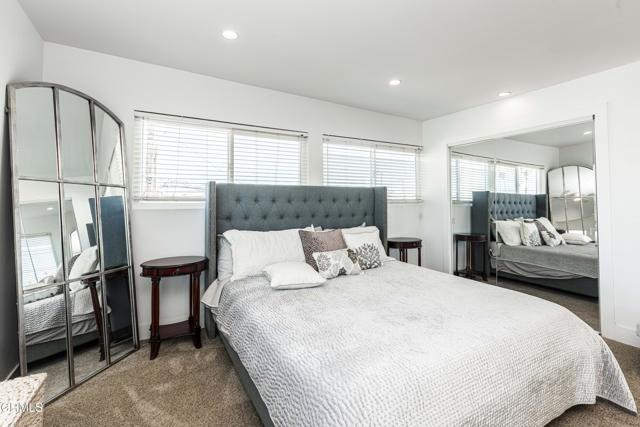 2516 Roosevelt Boulevard, Oxnard CA: https://media.crmls.org/mediaz/487e9694-205e-41bf-ab86-c178c079dea9.jpg