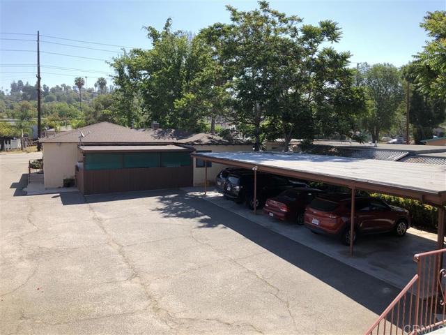 Detail Gallery Image 3 of 25 For 1341 S Juniper St #C,  Escondido,  CA 92025 - 2 Beds | 1/1 Baths