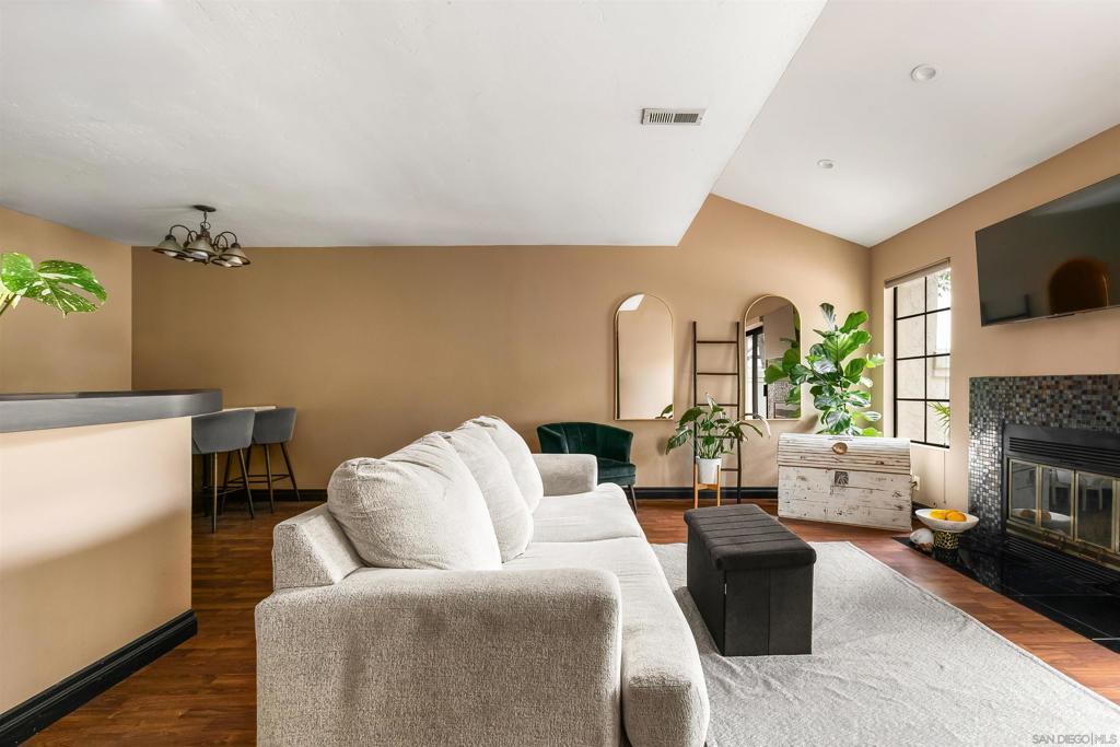 4250 Porte De Palmas #55