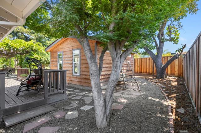 934 Hickory Way, Fremont CA: https://media.crmls.org/mediaz/488342b0-50f2-4a14-9309-1a5318b8c42b.jpg