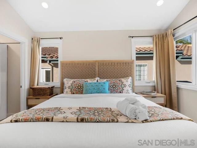 3700 Third Ave, San Diego CA: https://media.crmls.org/mediaz/4883e237-9312-40de-a7a0-36323809315b.jpg