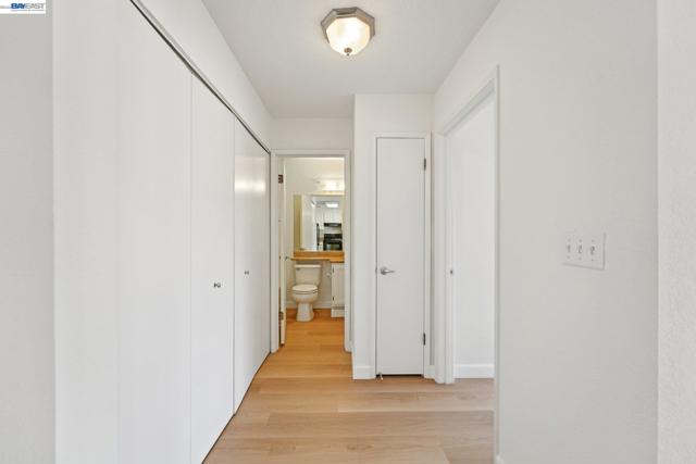 39206 Guardino Dr, Fremont CA: https://media.crmls.org/mediaz/48856f45-b9e7-4b04-9378-d8e971f75741.jpg