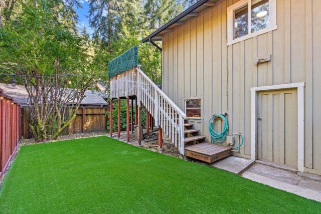 13896 Bear Creek Road, Boulder Creek CA: https://media.crmls.org/mediaz/48863e5e-d189-4c56-b991-505a467ed7aa.jpg