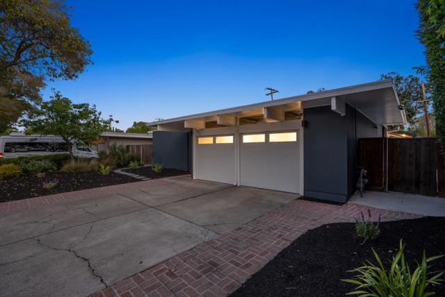 986 Loma Verde Avenue, Palo Alto CA: https://media.crmls.org/mediaz/48864129-7845-4590-9746-191ed845ab8a.jpg