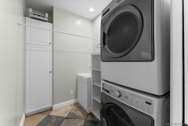 12443 Mirar De Valle, Valley Center CA: https://media.crmls.org/mediaz/48864f9d-e734-4c01-af3a-13eb0367fa70.jpg