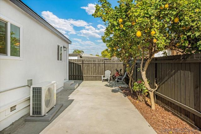 3905 3909 Cottonwood St, San Diego CA: https://media.crmls.org/mediaz/4886d74a-aa4a-4ab1-84f6-efbeb43349f6.jpg