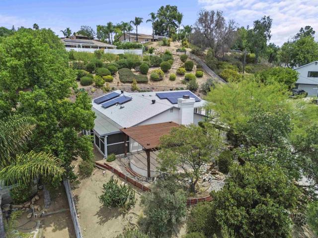 13008 Ha Hana Road, Lakeside CA: https://media.crmls.org/mediaz/488776fb-bbca-42fa-8664-fb53beba2c23.jpg