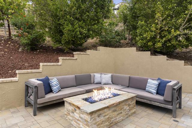 702 COSTA DEL SUR, San Marcos CA: https://media.crmls.org/mediaz/48887b95-e816-4bfe-811d-fd93300dd9aa.jpg