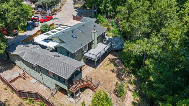 475 Riverview Drive, Boulder Creek CA: https://media.crmls.org/mediaz/48894fba-24b3-403e-8cf5-5f73d0ab7c0c.jpg