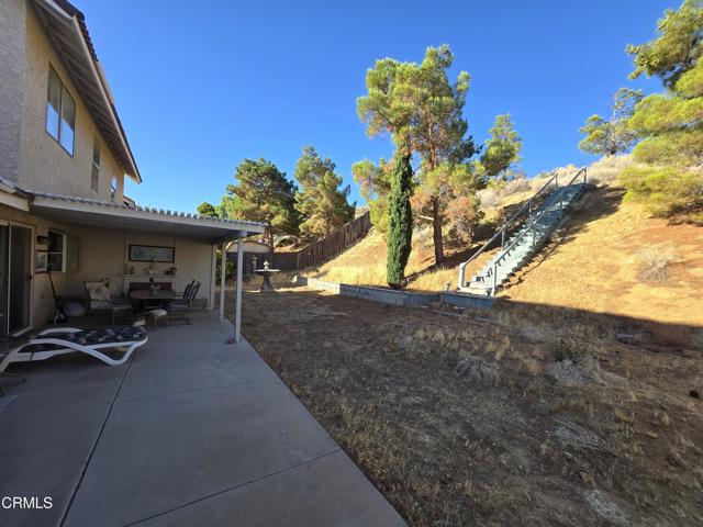 Detail Gallery Image 17 of 19 For 39317 Beacon Ln, Palmdale,  CA 93551 - 3 Beds | 3 Baths