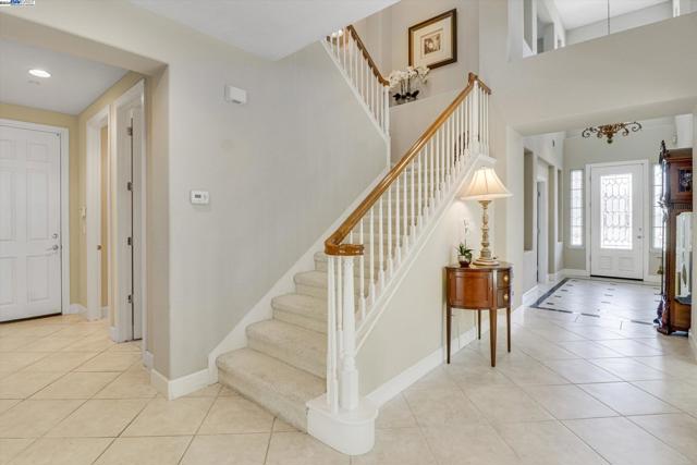 Image 11 of 58 For 2597 Ancona Cir