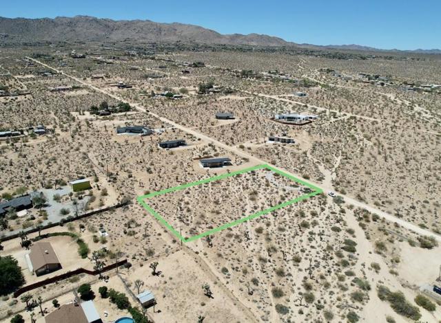 6655 Saddleback Road, Joshua Tree CA: https://media.crmls.org/mediaz/4889fab9-b8ed-46d9-a216-1ee57c37177f.jpg