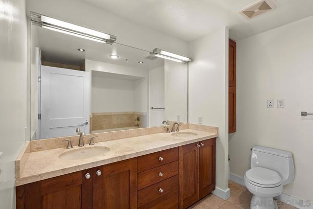 700 W E Street, San Diego CA: https://media.crmls.org/mediaz/488a3aec-d31e-42b2-b330-3cbaecaa74ce.jpg