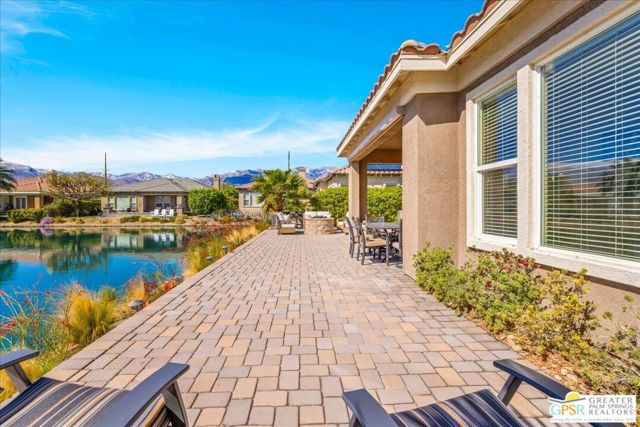 109 Shoreline Drive, Rancho Mirage CA: https://media.crmls.org/mediaz/488a6ac6-b779-497c-b298-f3d732def8dd.jpg