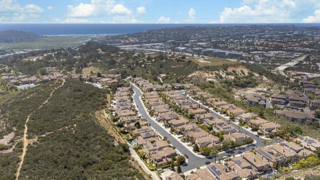 11649 Thistle Hill Pl, San Diego CA: https://media.crmls.org/mediaz/488bb28b-a401-4f00-9586-fb6480d34704.jpg