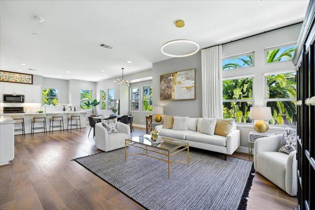324 Cherokee Loop, Mountain View CA: https://media.crmls.org/mediaz/488c8099-bf00-4c40-978c-2c794ae0d4cf.jpg