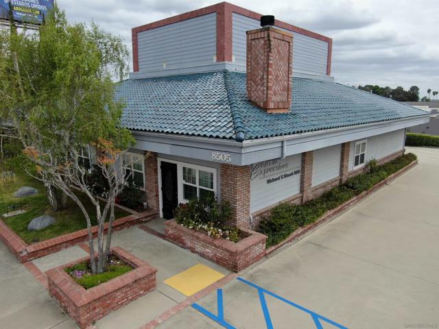 8505 Navajo Rd, San Diego, California 92119, ,Commercial Sale,For Sale,Navajo Rd,240023114SD