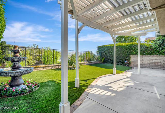 3044 Ferncrest Place, Thousand Oaks CA: https://media.crmls.org/mediaz/488d5afb-8e59-4f73-9f7c-a08380aecfa4.jpg