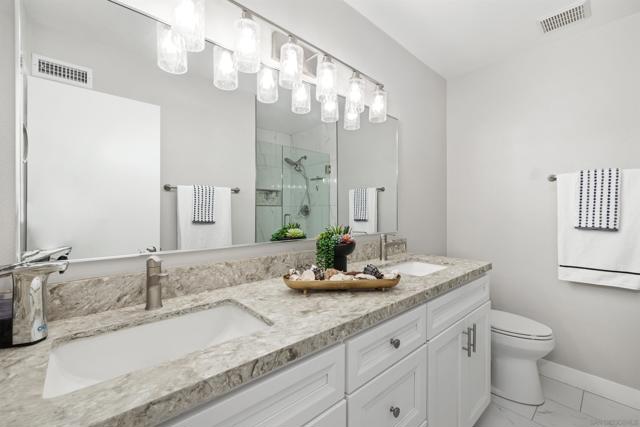 12866 SUMMERFIELD LN, Poway CA: https://media.crmls.org/mediaz/488d979b-515d-42fe-bda3-472889898e26.jpg