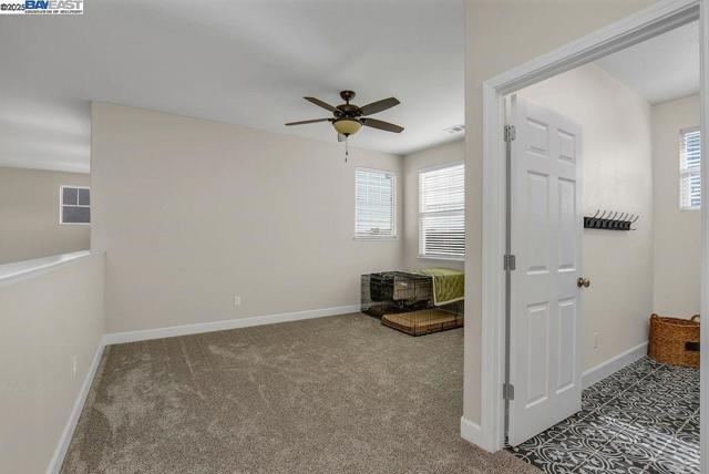 632 Dickinson Ct, Discovery Bay CA: https://media.crmls.org/mediaz/48908b28-3482-4e6c-a985-71d3481593e6.jpg