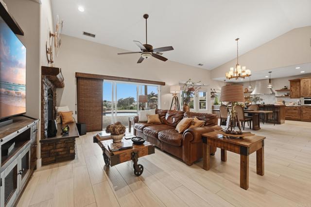 Detail Gallery Image 10 of 57 For 1655 Colina, Fallbrook,  CA 92028 - 3 Beds | 2 Baths