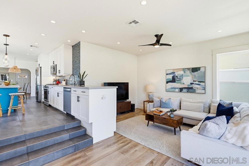 2064 Venice Street - photo 19