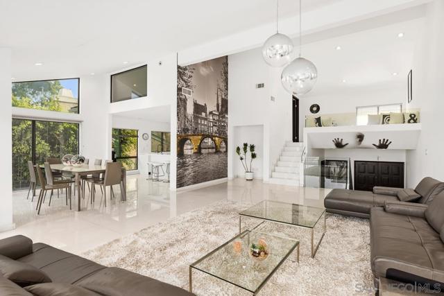 6423 Caminito Aronimink, La Jolla CA: https://media.crmls.org/mediaz/4890f97b-4d76-4bfb-a4bc-7a1a76f964a4.jpg