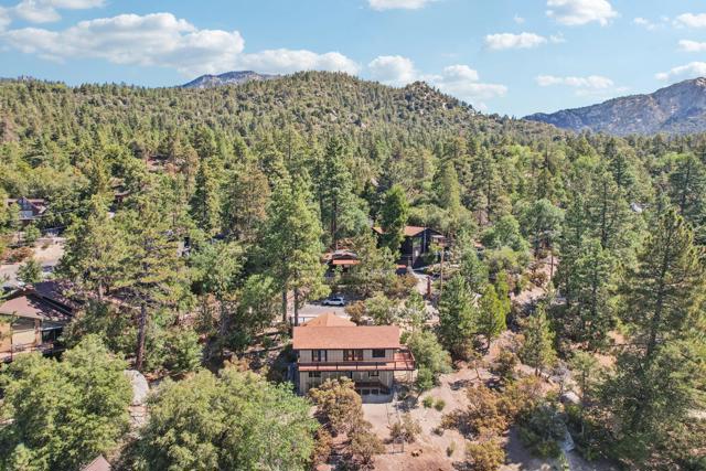 54091 Northridge, Idyllwild CA: https://media.crmls.org/mediaz/48911dcf-d226-4e43-9deb-893967669e9d.jpg