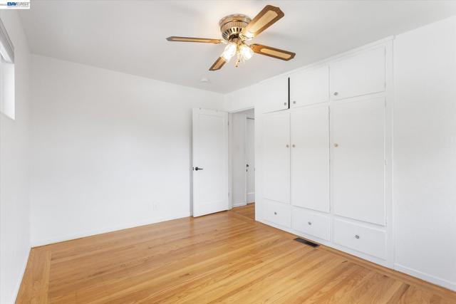 Image 35 of 46 For 831 Casanova Dr