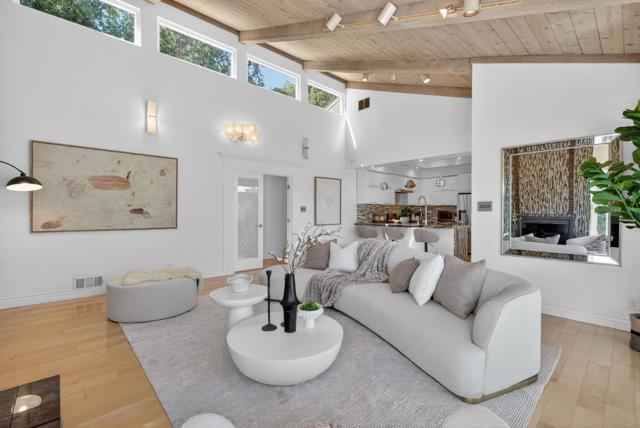 30 Bluebell Lane, Hillsborough CA: https://media.crmls.org/mediaz/4892bc2b-b3d3-4a19-9215-30c38440f82f.jpg