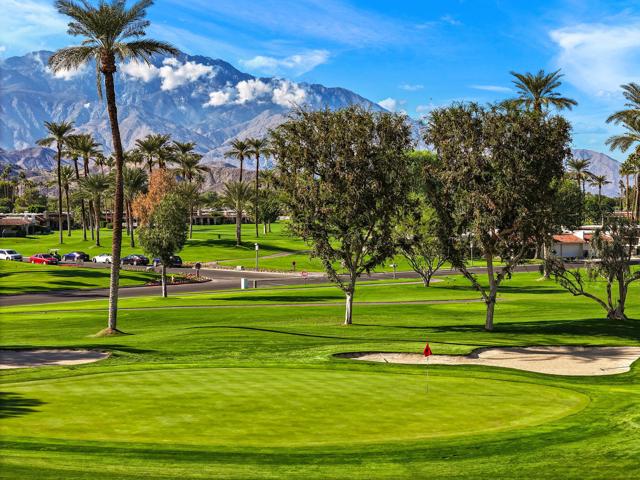 26 Stanford Drive, Rancho Mirage CA: https://media.crmls.org/mediaz/4893fc25-7652-43e1-a035-f175c2a92a8f.jpg