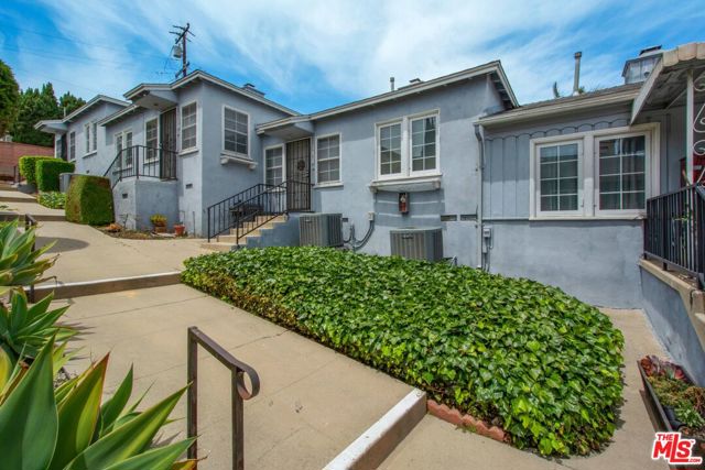 8419 Crenshaw Drive, Inglewood CA: https://media.crmls.org/mediaz/4894f0e6-0711-4c45-b0da-4a6f78ec6064.jpg